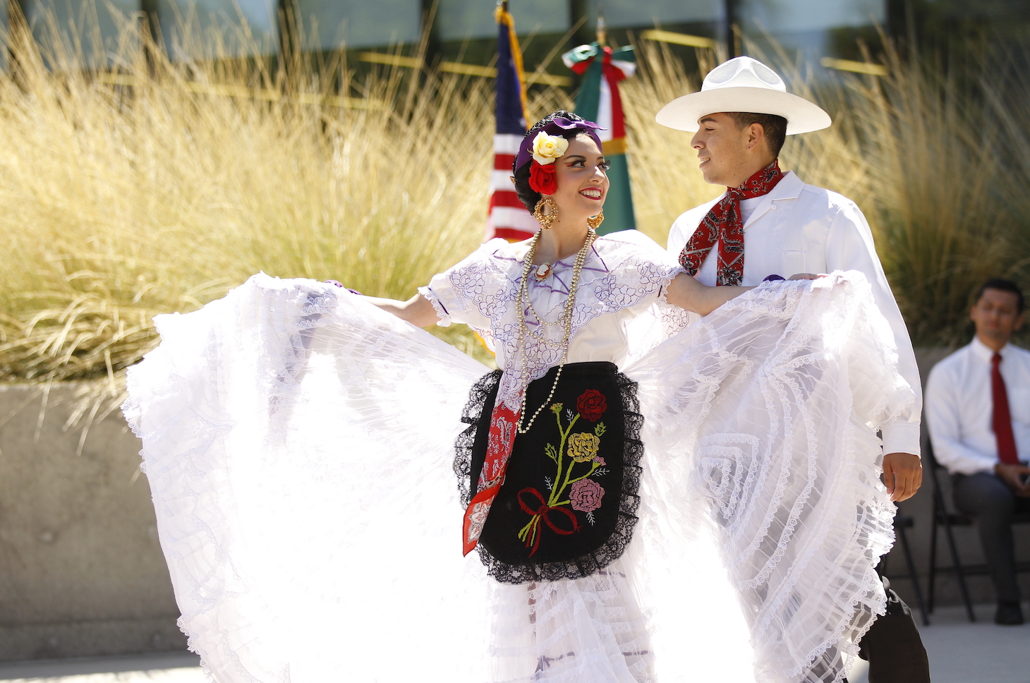 Los Danzantes de Aztlán