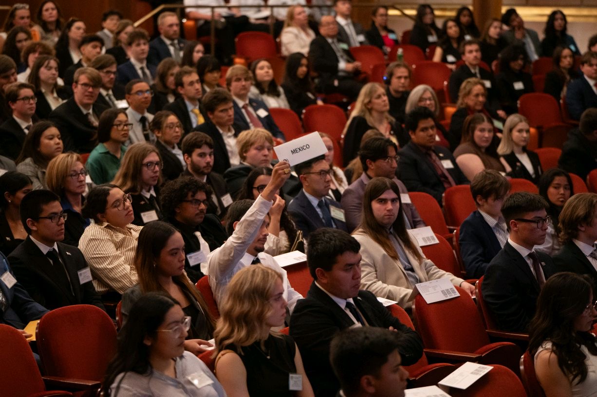Model UN